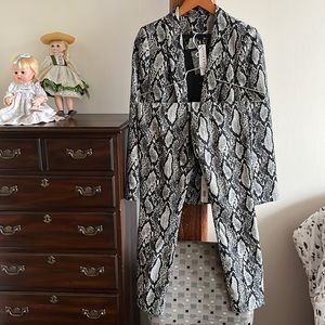 Alice + Olivia by Stacey Bendet Suit Jacket including pants size 6